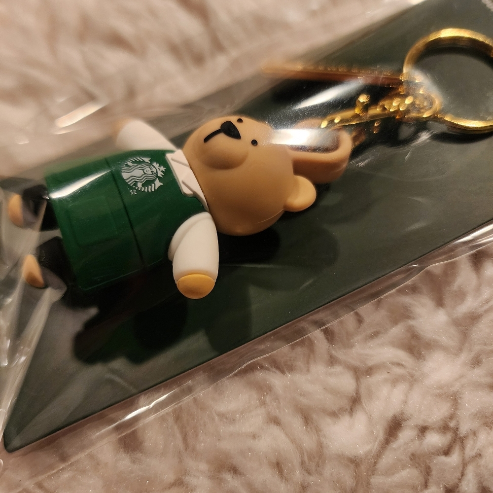 NWT - 2025 Starbucks Christmas Bearista Bear Reusable Hot Cup Lid Stopper - Picture 4 of 6